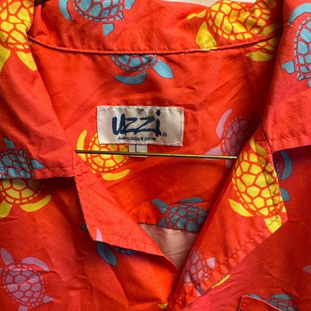 Uzzi Red‎ Turtle Print Shirt